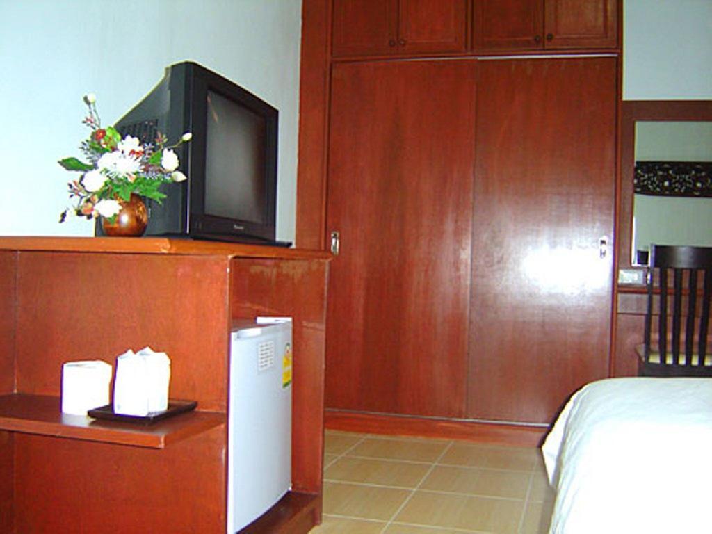 Memory Residence Τσιανγκ Ράϊ Δωμάτιο φωτογραφία