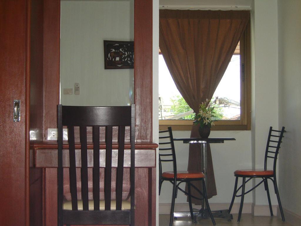 Memory Residence Τσιανγκ Ράϊ Δωμάτιο φωτογραφία